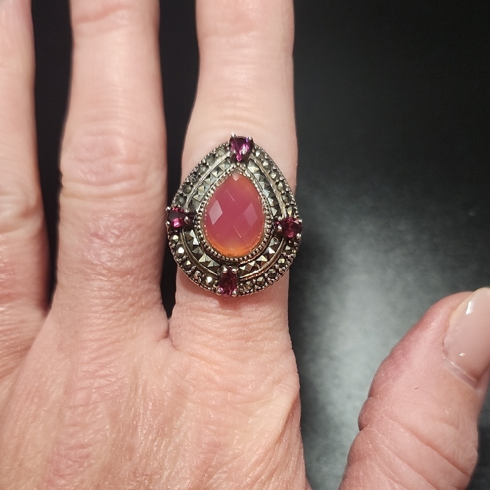 Elegant Pink Teardrop Ring size 9